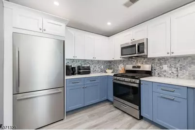 56 King George Rd, Green Brook Township, NJ 08812 - Photo 10