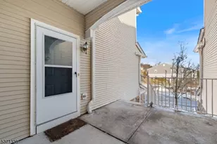 56 King George Rd, Green Brook Township, NJ 08812 - Photo 4