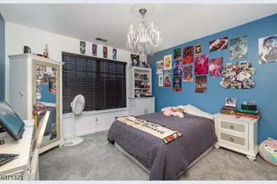 56 King George Rd, Green Brook Township, NJ 08812 - Photo 20