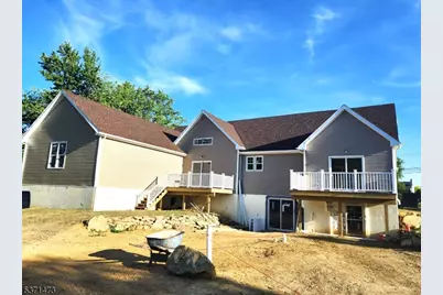 81 Belview Rd, Lopatcong Township, NJ 08865 - Photo 4