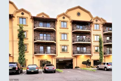 10 Lower Notch Rd #8, Woodland Park, NJ 07424 - Photo 2