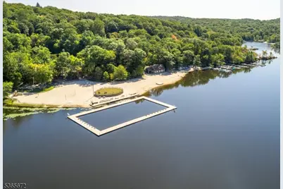 1 Robins Ln, Kinnelon, NJ 07405 - Photo 44
