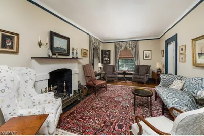 1 Robins Ln, Kinnelon, NJ 07405 - Photo 8