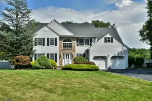 30 Sleepy Hollow Dr, Jefferson Township, NJ 07438 - Photo 1