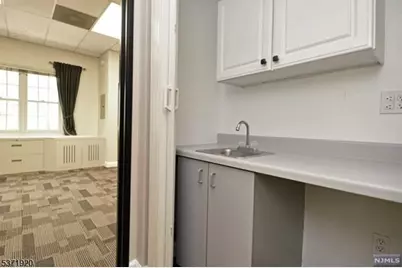 502 Hamburg Tpke, Wayne, NJ 07470 - Photo 22