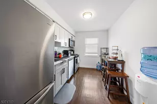 25 Evelyn Ct, Maplewood, NJ 07040 - Photo 20