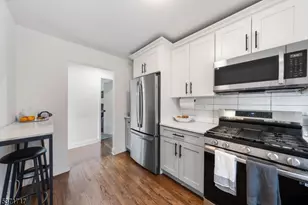 25 Evelyn Ct, Maplewood, NJ 07040 - Photo 8