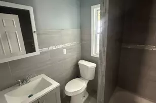 889 S 16th Unit 2, Newark, NJ 07108 - Photo 8