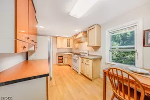 160-162 Springfield Ave, Summit, NJ 07901 - Photo 10