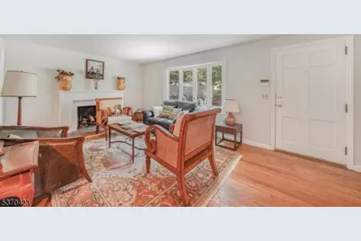 160-162 Springfield Ave, Summit, NJ 07901 - Photo 2