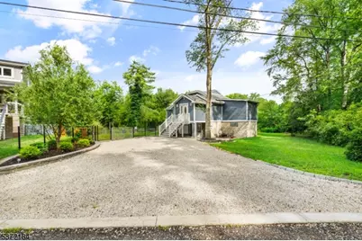 6 Kates Tract, Mount Holly Twp., NJ 08060 - Photo 4