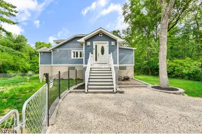 6 Kates Tract, Mount Holly Twp., NJ 08060 - Photo 2