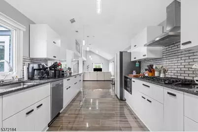 6 Kates Tract, Mount Holly Twp., NJ 08060 - Photo 8