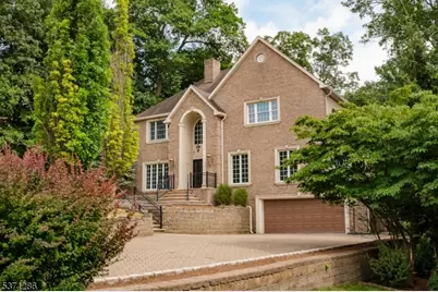 296 Oakwood Ave, North Haledon, NJ 07508 - Photo 1