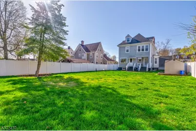 132 W 6th Ave, Roselle, NJ 07203 - Photo 32