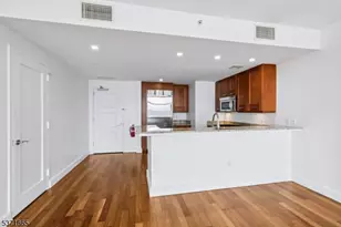 8100 River Rd, North Bergen Twp., NJ 07047 - Photo 10