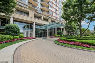 8100 River Rd, North Bergen Twp., NJ 07047 - Photo 1