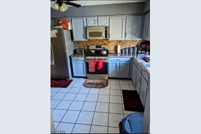 1330 Stockton St, Rahway, NJ 07065 - Photo 2