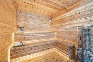 65 McWhorter, Newark, NJ 07105 - Photo 4