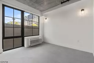 65 McWhorter, Newark, NJ 07105 - Photo 20