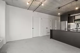 65 McWhorter, Newark, NJ 07105 - Photo 16