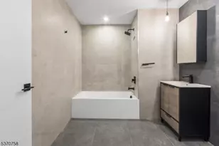 65 McWhorter, Newark, NJ 07105 - Photo 24