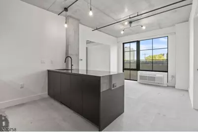 65 McWhorter #211, Newark, NJ 07105 - Photo 10