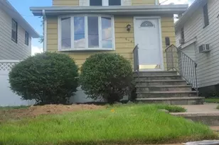 614 10th St, Lyndhurst Township, NJ 07071 - Photo 1