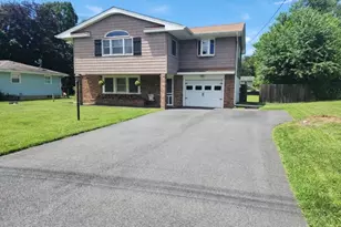 15 Prospect Ave, Hamburg, NJ 07419 - Photo 1