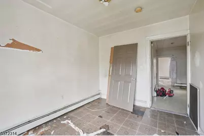 405 N 8th St, Prospect Park, NJ 07508 - Photo 20