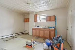 405 N 8th St, Prospect Park, NJ 07508 - Photo 18