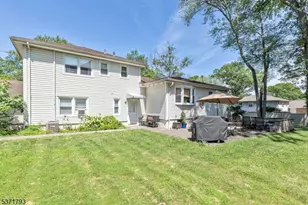 1466 Lamberts Mill Rd, Scotch Plains Township, NJ 07076 - Photo 32