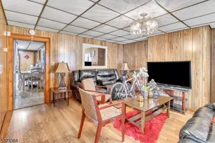 29 Dover St, Paterson, NJ 07501 - Photo 4