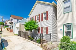 29 Dover St, Paterson, NJ 07501 - Photo 2