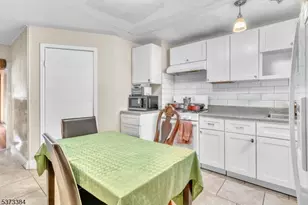 29 Dover St, Paterson, NJ 07501 - Photo 18