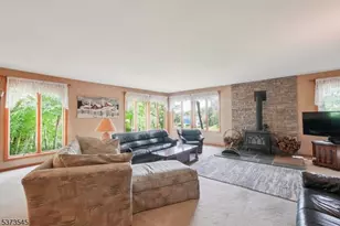 528 Brian Dean Dr, Glen Gardner, NJ 08826 - Photo 8