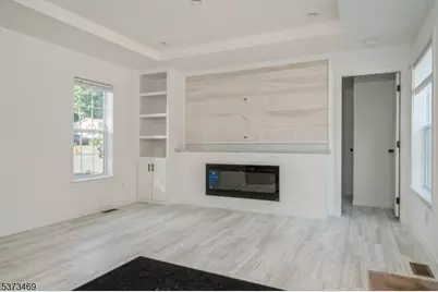 195 W Main St Unit #22, Chester, NJ 07930 - Photo 4