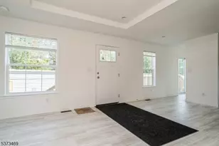 195 W Main St Unit, Chester, NJ 07930 - Photo 2