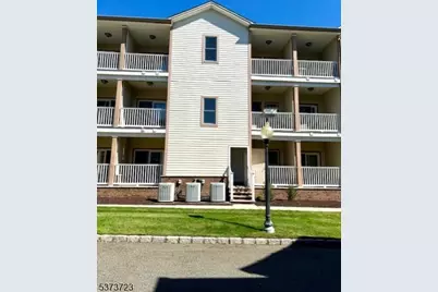 18 Baldwin St #2A, Montclair, NJ 07042 - Photo 4