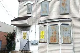 648 S 11th St, Newark, NJ 07103 - Photo 1