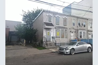 648 S 11th St, Newark, NJ 07103 - Photo 2