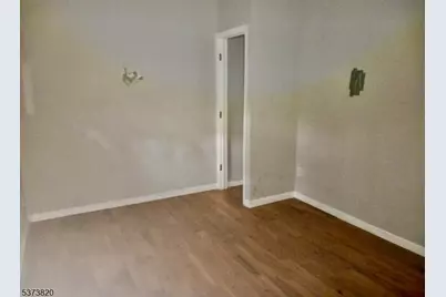 648 S 11th St, Newark, NJ 07103 - Photo 6