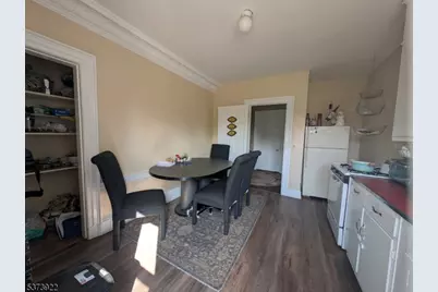 543 W 8th St, Plainfield, NJ 07060 - Photo 10