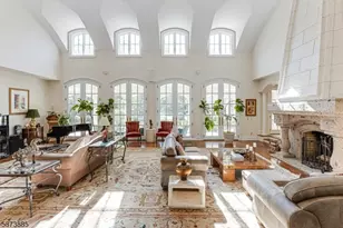 21 Stoningham Dr, Warren Township, NJ 07059 - Photo 4