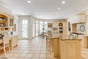 21 Stoningham Dr, Warren Township, NJ 07059 - Photo 10