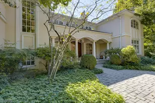 21 Stoningham Dr, Warren Township, NJ 07059 - Photo 2