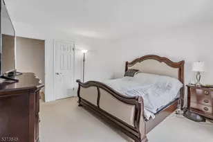 19 Guenevere Way Ondo, Berkeley Heights Township, NJ 07922 - Photo 4