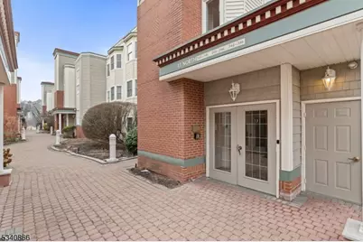 344 The Promenade #344, Edgewater, NJ 07020 - Photo 4