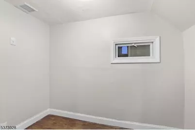 79 Irving St, Newark, NJ 07104 - Photo 12