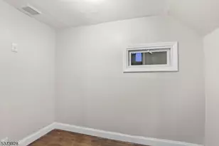 79 Irving St, Newark, NJ 07104 - Photo 12